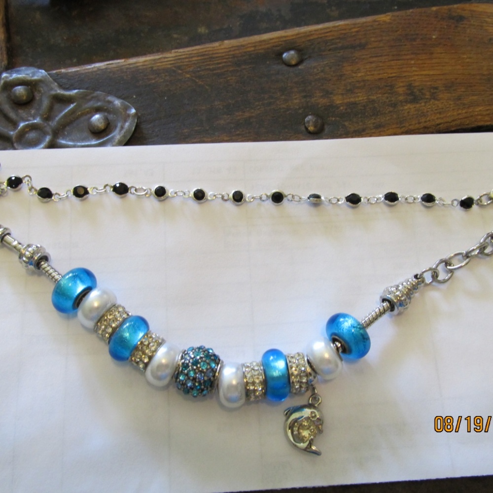 Bella Perlina Bead Dolphin Charm Bracelet - Picture 3 of 5